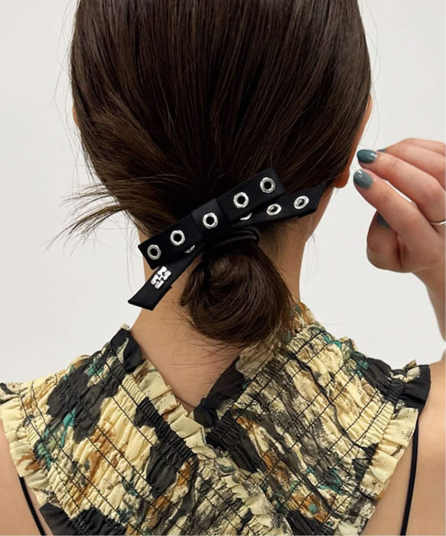 ganni バレッタ GANNI GANNI/ ガニー Eyelet Bow Barrette Satin : ZOZOTOWN