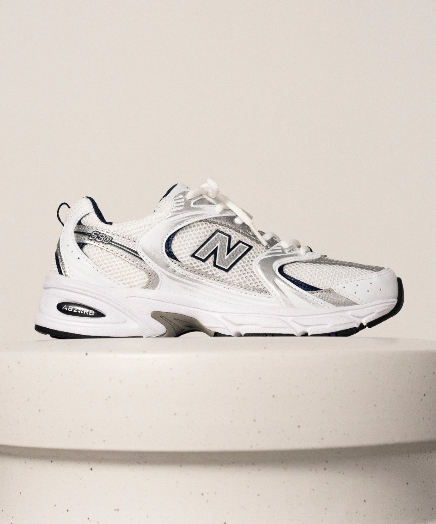 ニューバランス　MR530 アイボリー 海外限定モデル New Balance MR530SH 