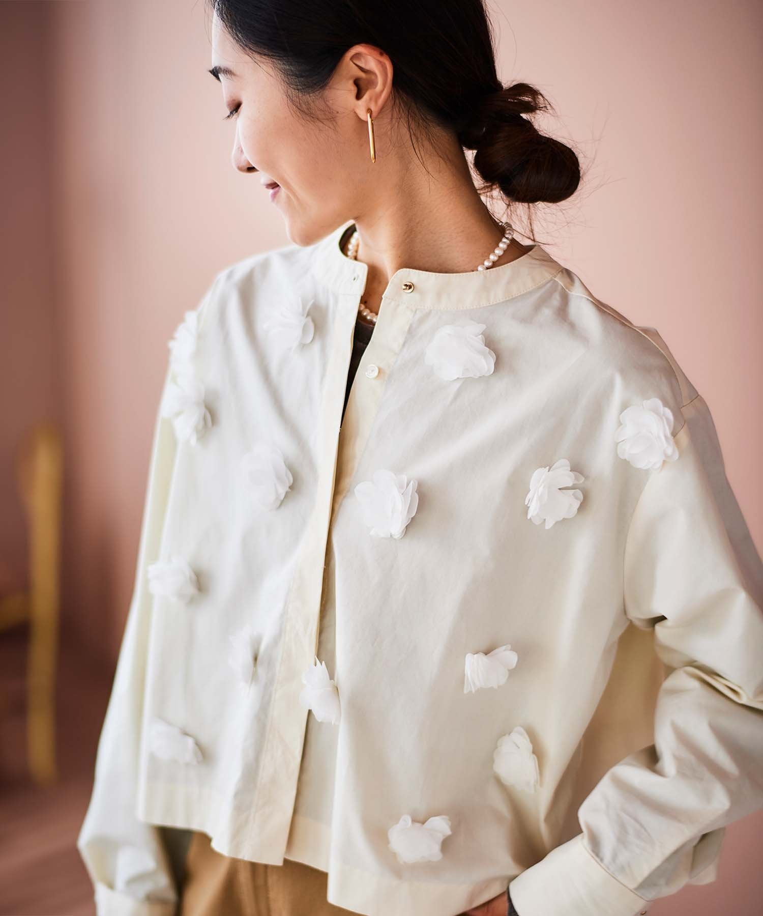 【新品・未使用】TORRAZZO DONNA フリンジスパンコールブラウス torrazzo donna（トラッゾドンナ）】フリンジスパンコール