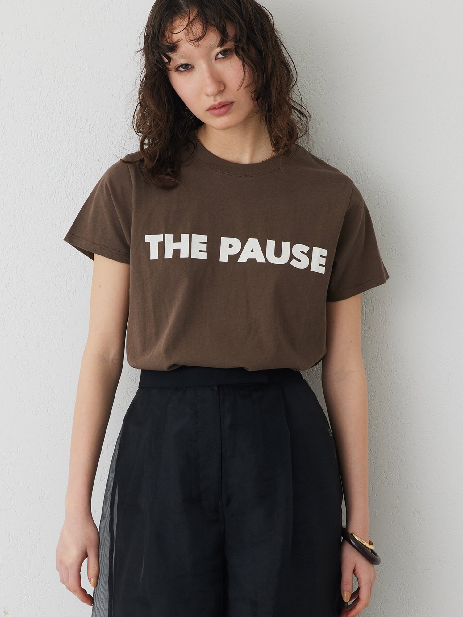 THE PAUSE ベージュ Tシャツ THE PAUSE tシャツ 「THE PAUSE」THE Tシャツ レディース