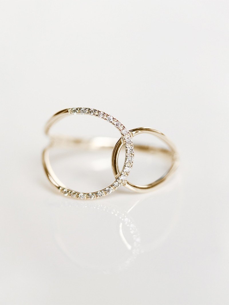 cui-cui ダイヤモンド ハグ リング ｜ K10YG ＜世界最小＞ キュイキュイ アクセサリー・腕時計 リング・指輪 ホワイト【送料無料】画像