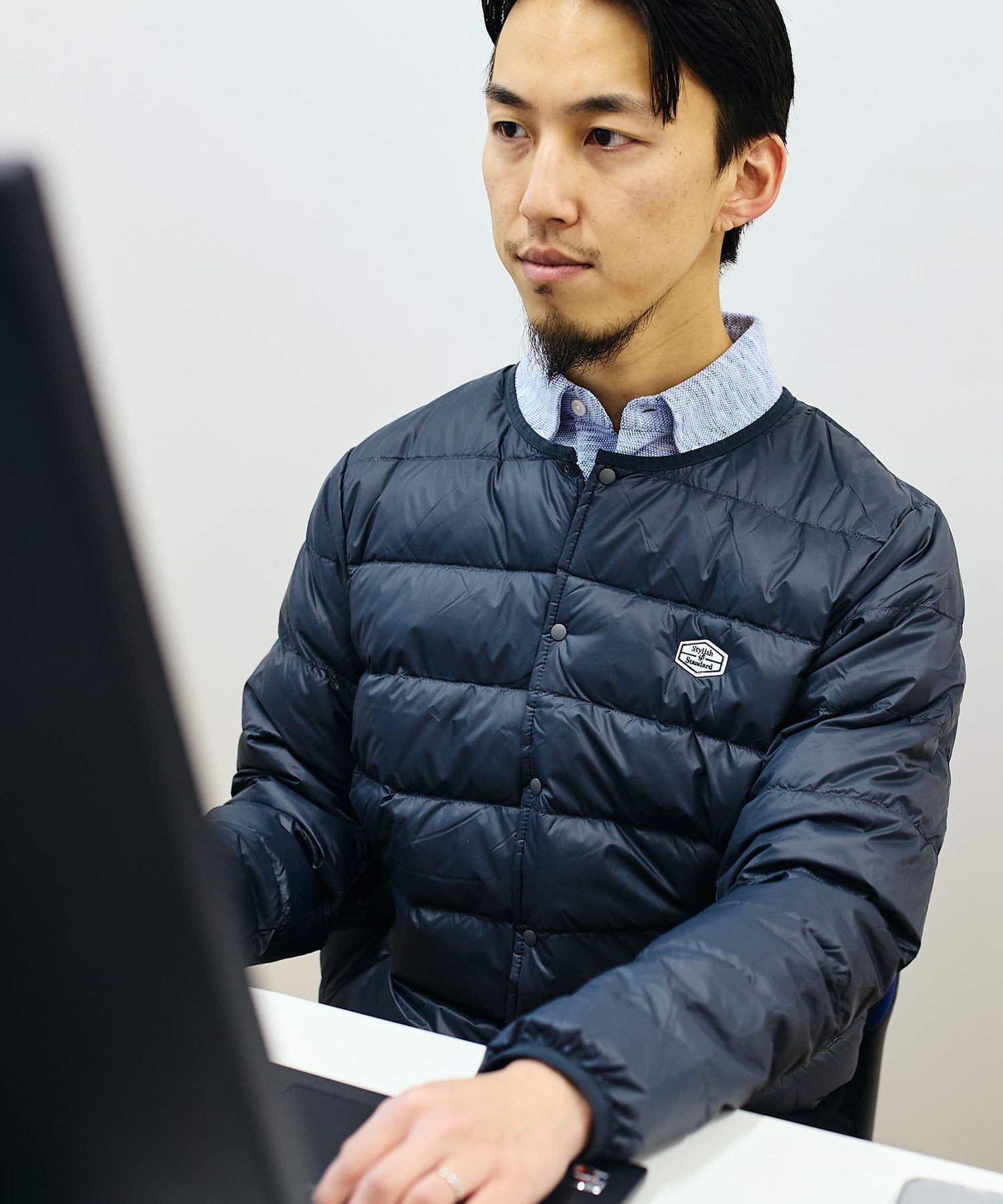 楽天市場】【WEB限定/SHIPS別注】TAION: ロゴワッペン ナイロン クルー