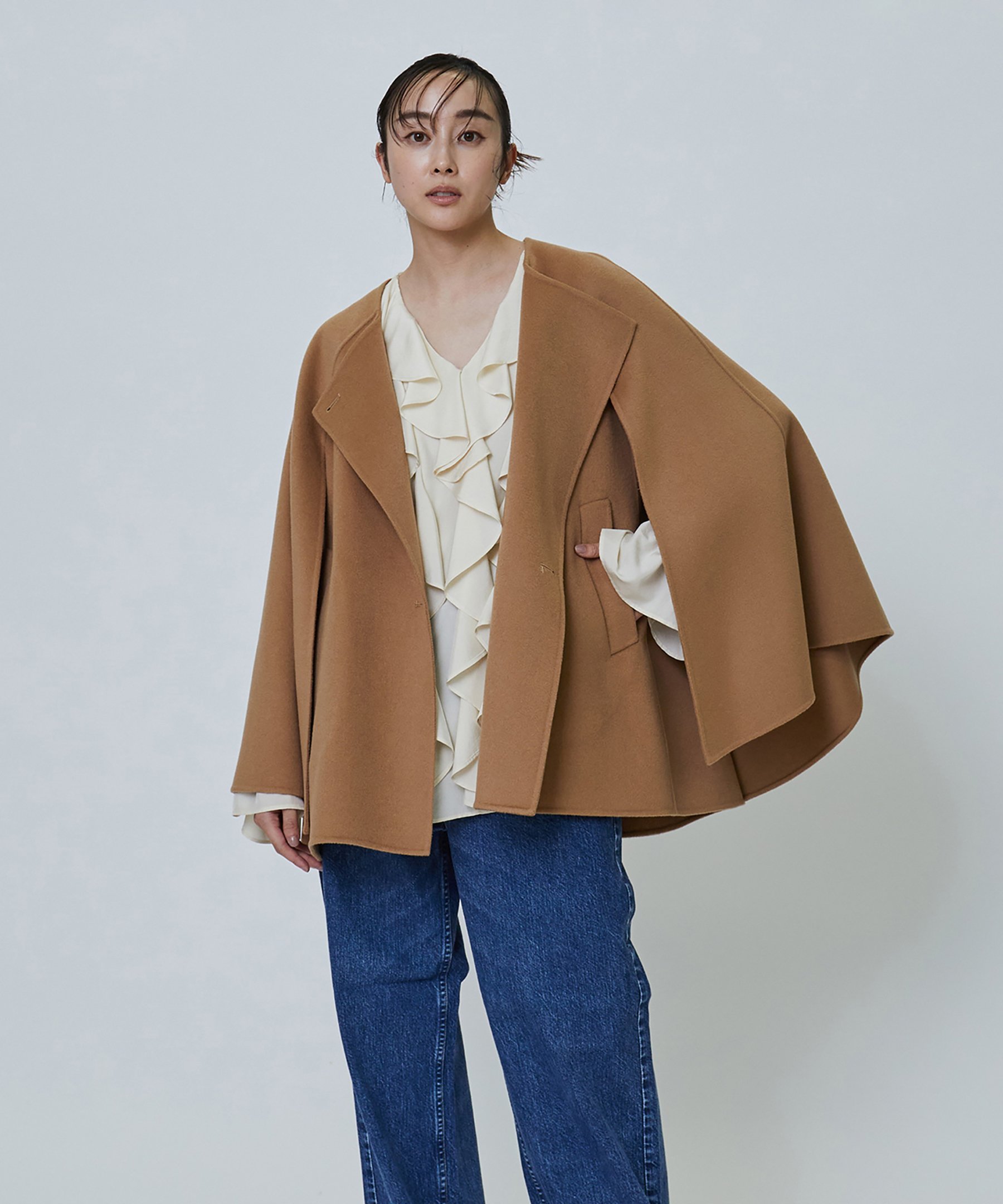 SALE／50%OFF】1er Arrondissement ダブルビーバーケープコート 