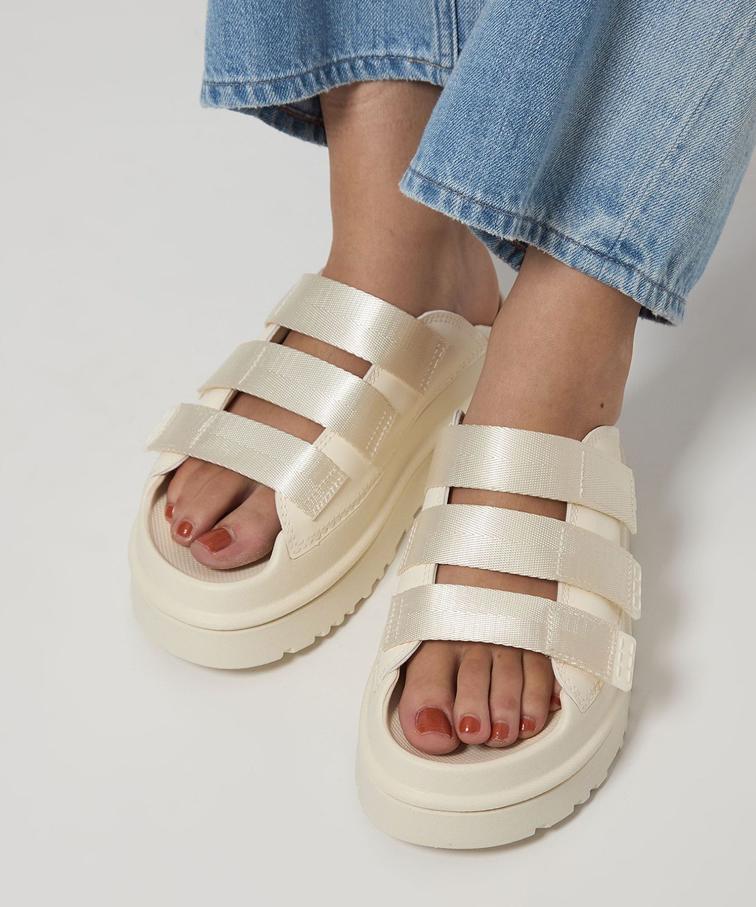 #UGGサンダル　23センチ 楽天市場】アグ オー フラッフィータ サンダル レディース