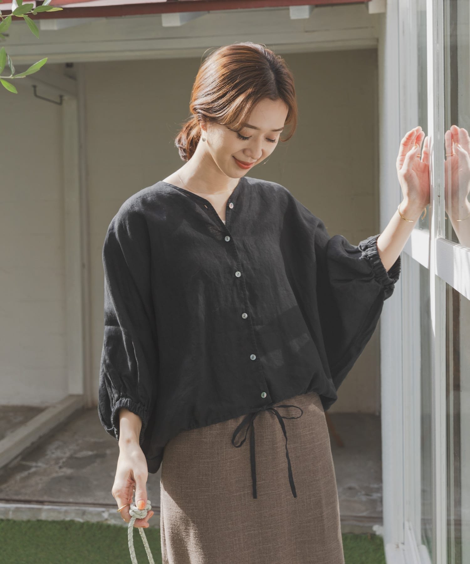 極美品✨ 麻❤️ ブラック アーバンリサーチ Vネックドルマン