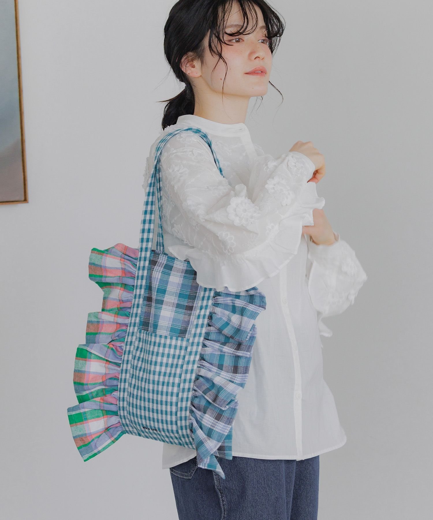 SALE／20%OFF】niko and  3Dフラワー&バックフリルブラウス
