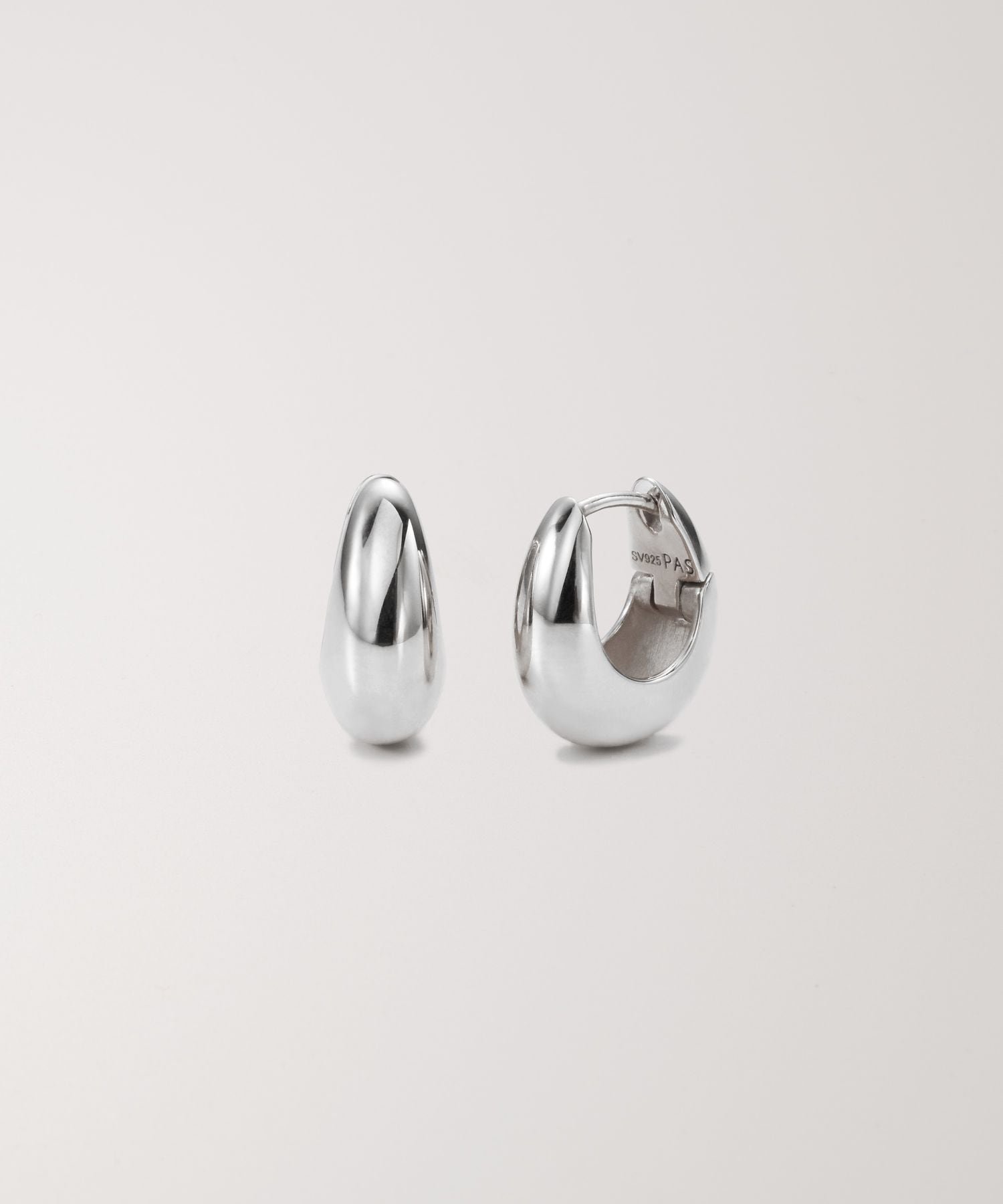 SALE／10%OFF】PAS TIERRA 【Lien】スムースフープピアス パティエラ 