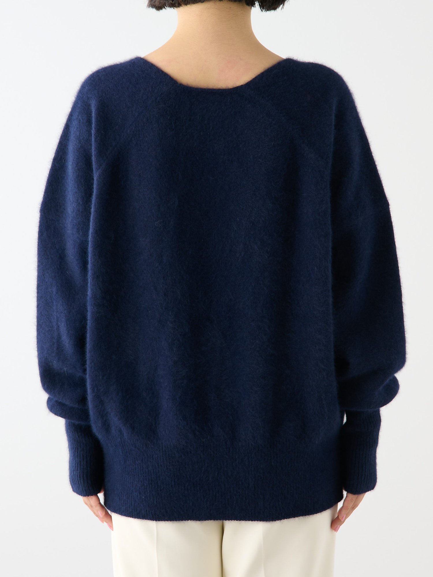 SALE／60%OFF】Whim Gazette フォックスウールVネックプル