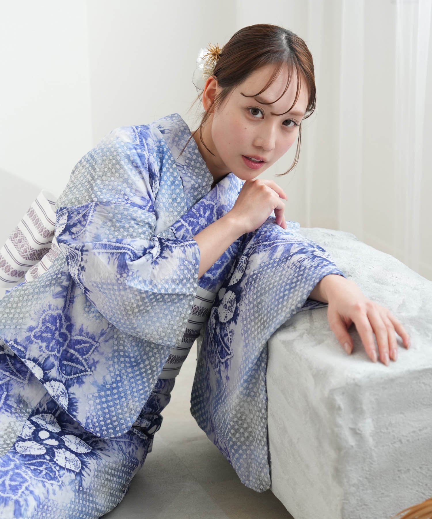 絞り浴衣反物　きぬたや　藤娘きぬたや絞り浴衣　濃紺　花柄　★訳あり在庫処分品 楽天市場】藤娘 きぬたや 浴衣 反物 最高峰 流水に花びら 三浦絞