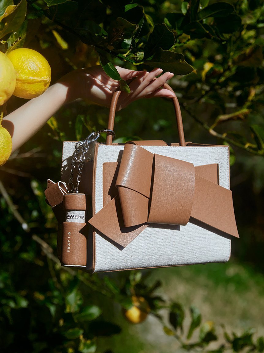 Kate Spade クラッチバッグ ホワイト Kate Spade ケイトスペード 0945 クラッチバッグ ブラック