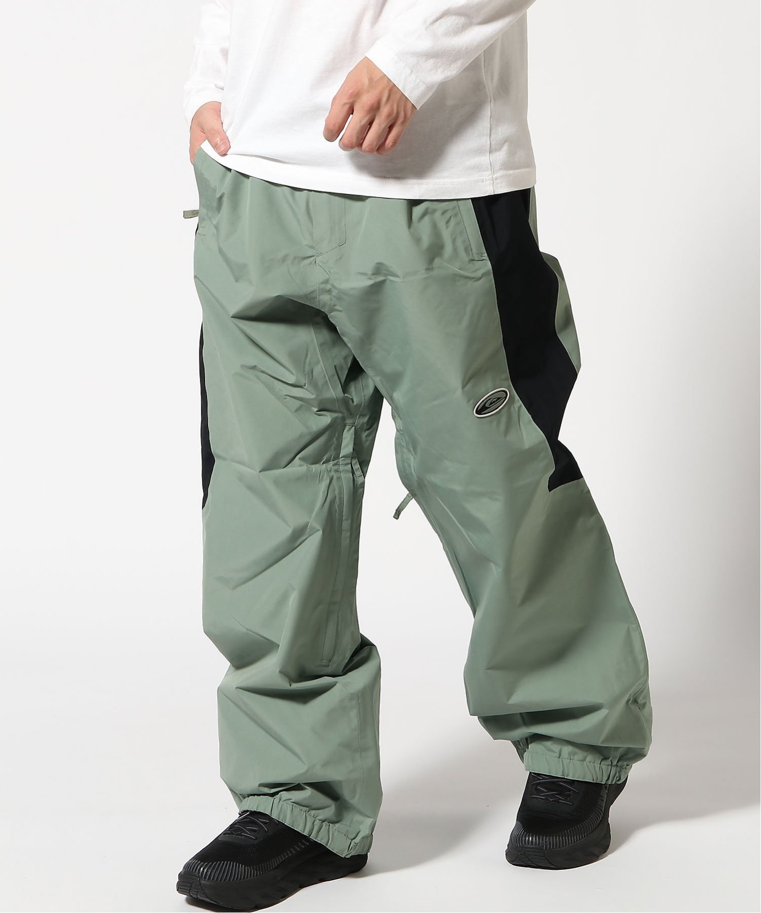 (美品)Quiksilver スノーボードパンツM オリーブグリーン・カーキ 美品)Quiksilver スノーボードパンツM オリーブグリーン・カーキ