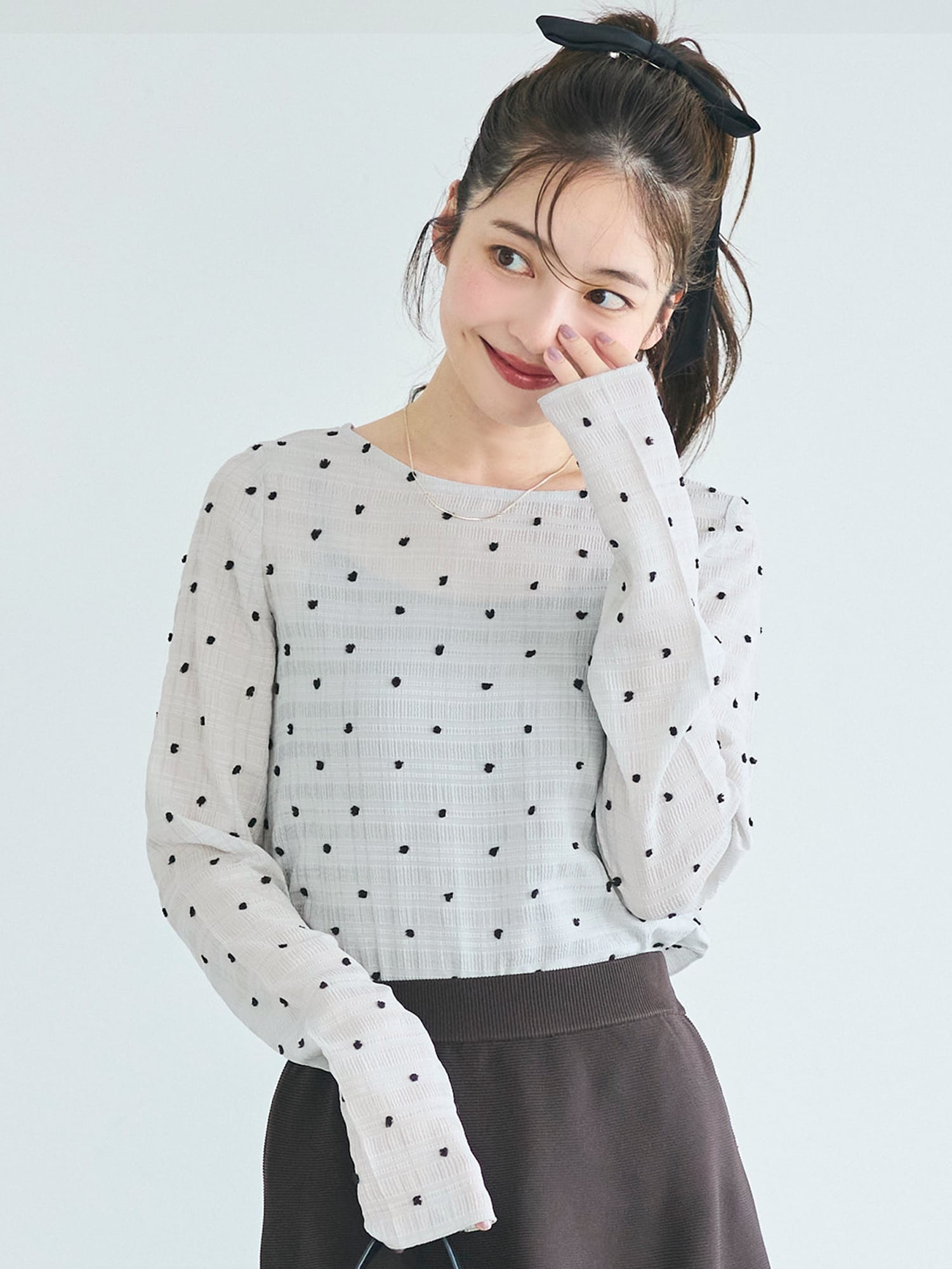 UNITED ARROWS 2トーン ドットジャカード フリルブラウス