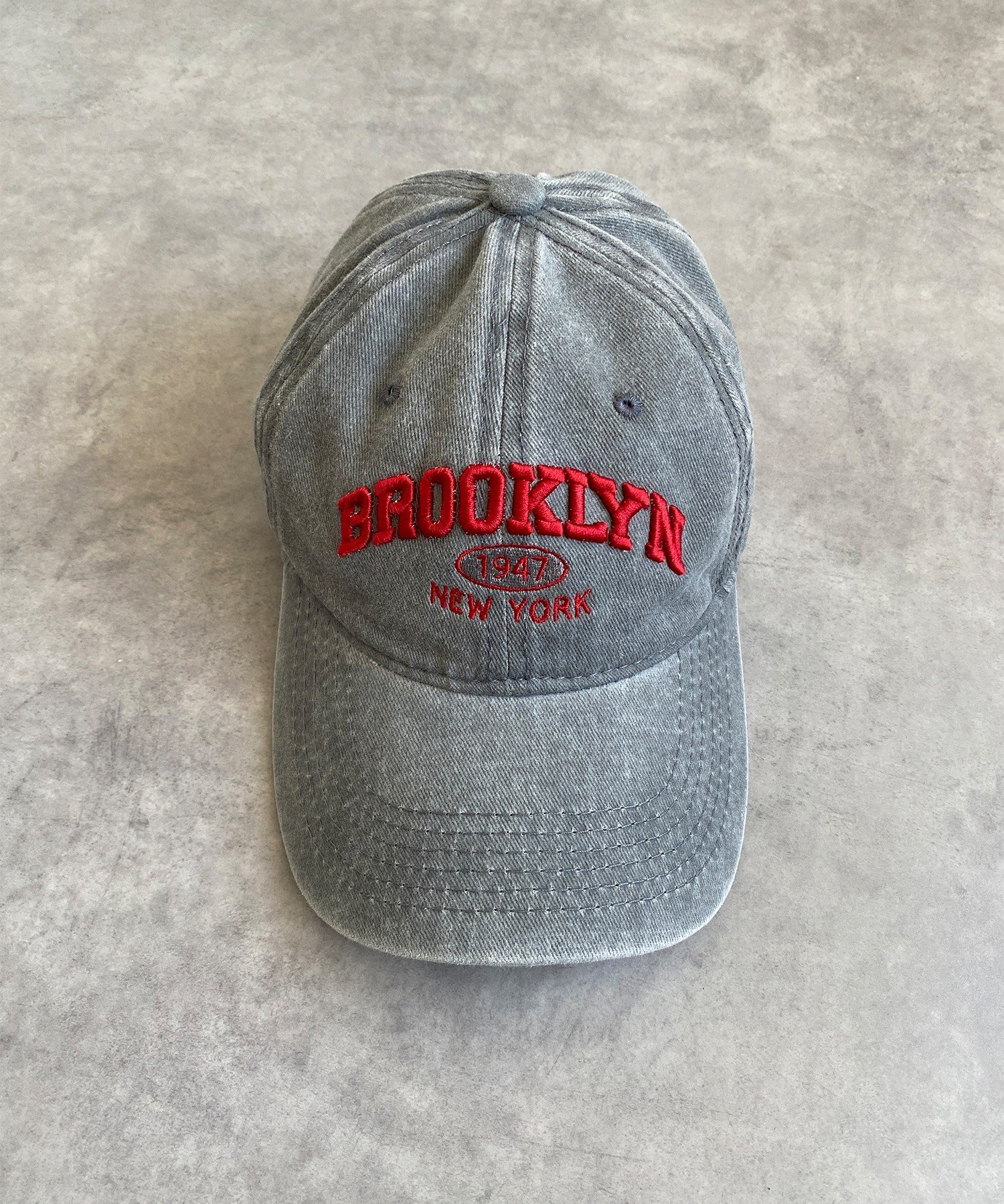 BASICKS NYボーンロゴ キャップ oMsK1egL9gVL.jpg?width=768