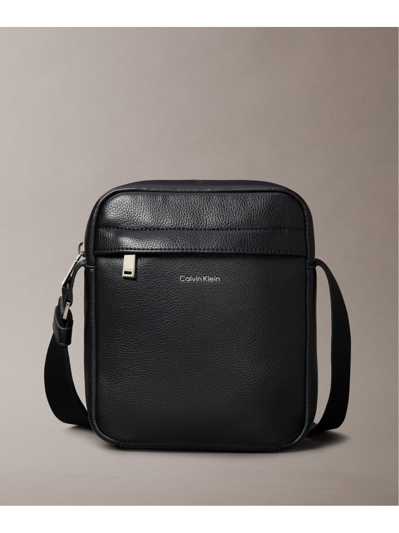 Calvin Klein Jeans Accessory (M)【公式ショップ】 カルバンクライン レイズリ ポーターバッグ Calvin Klein Jeans Accessory 4D3160G カルバン・クライン バッグ ショルダーバッグ ブラック【送料無料】