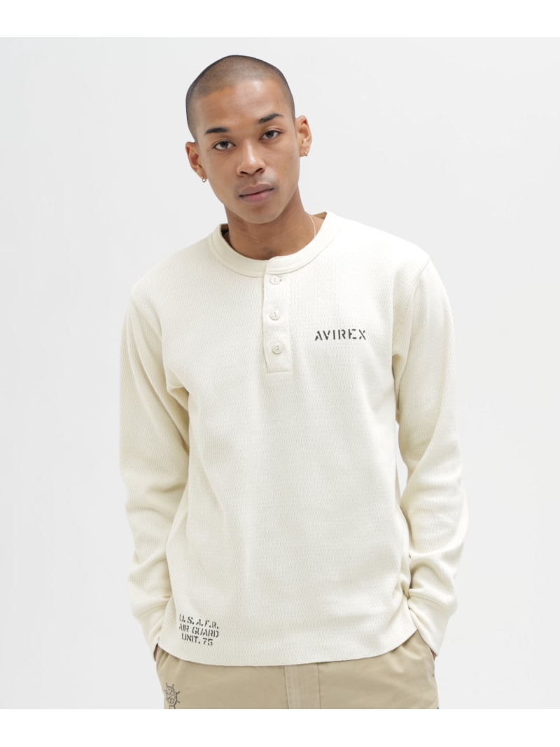 AVIREX 《WEB\u0026DEPOT押さえる》STENCIL HONEYCOMB HENRY NECK L/S T-SHIRT アヴィレックス トップス カットソー・プルオーバー 黒いこと 緑であること 白いこと【貨物輸送無料】