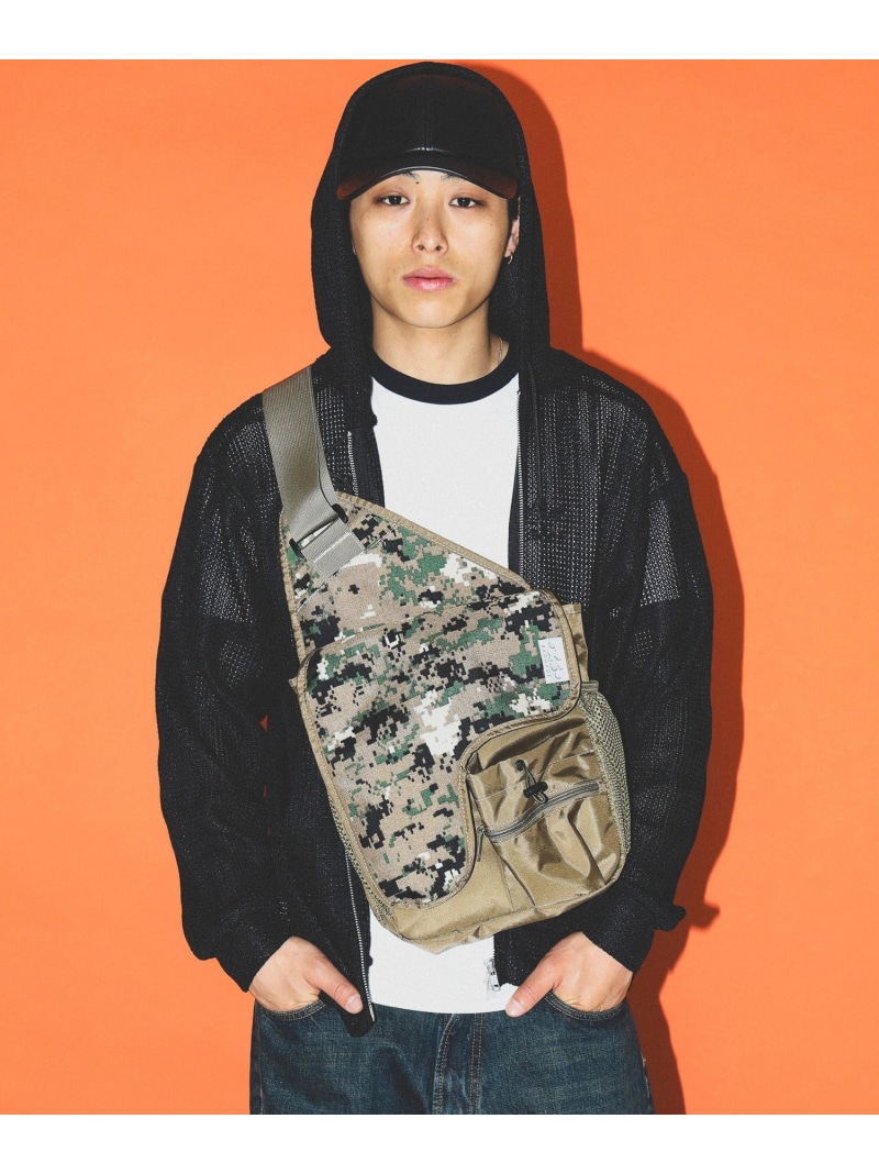 BEAMS BEAMS|【別注】XS BAGGAGE / BodyBag|メンズ バッグ ボディバッグ|別注ならではのサイズ感|タウンユース|ナイロン ポリエステル|カモ柄 ブラック ビームス メン バッグ ボディバッグ・ウエストポーチ ブラック【送料無料】| Fashion Men