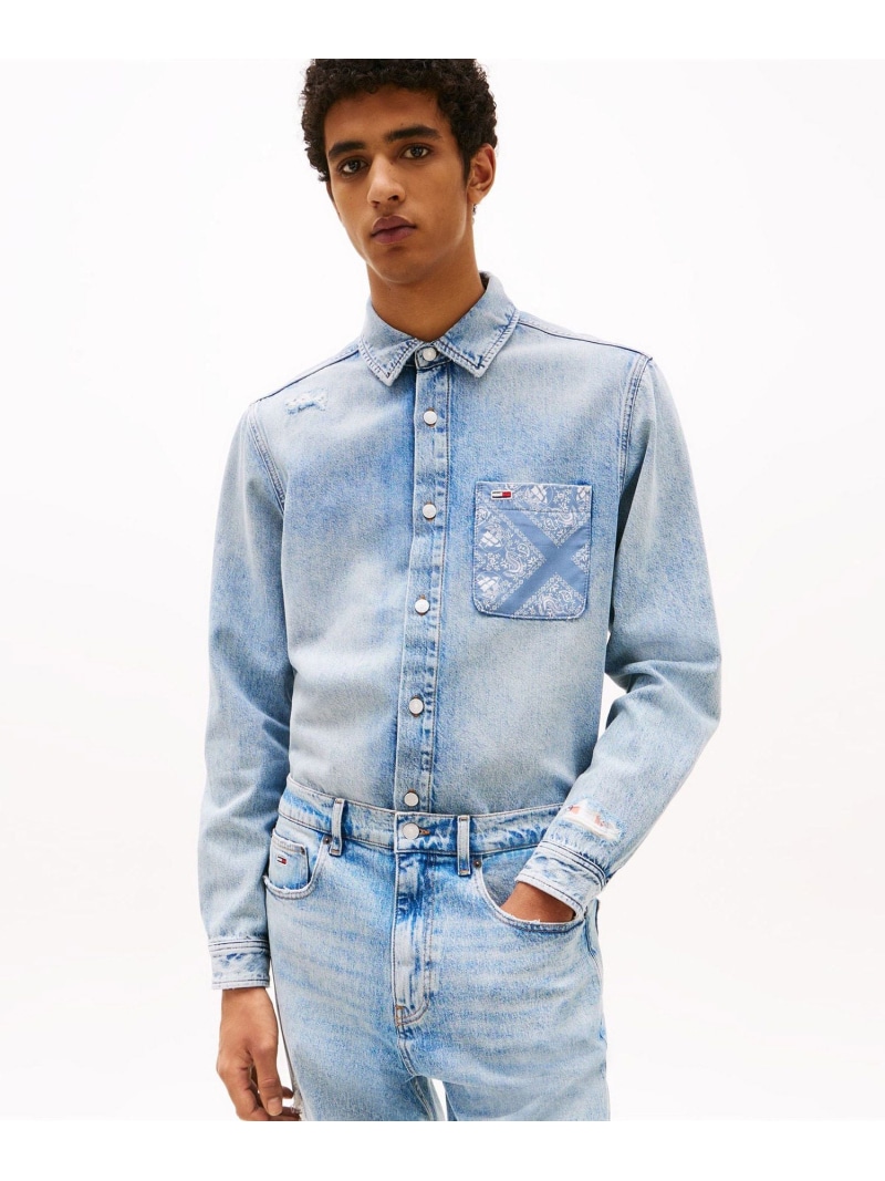 【SALE／50%OFF】TOMMY JEANS レギュラーデニムシャツ トミーヒルフィガー トップス プルオーバー・トップ 青色【RBA_E】【貨物輸送無料】