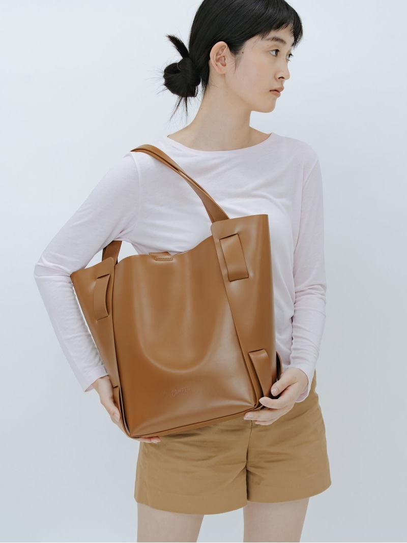 CAMPER [カンペール] JUNTOS トートバッグ カンペール 御徒面子 トートバッグ 赤銅色【貨物輸送無料】