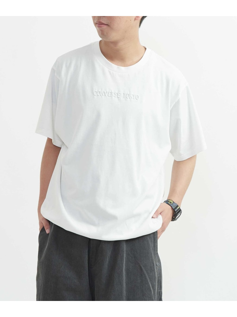 CONVERSE TOKYO EMBOSSED LOGO TEE コンバーストウキョウ トップス カットソー・Tシャツ ブラック ホワイト【送料無料】| Fashion Men