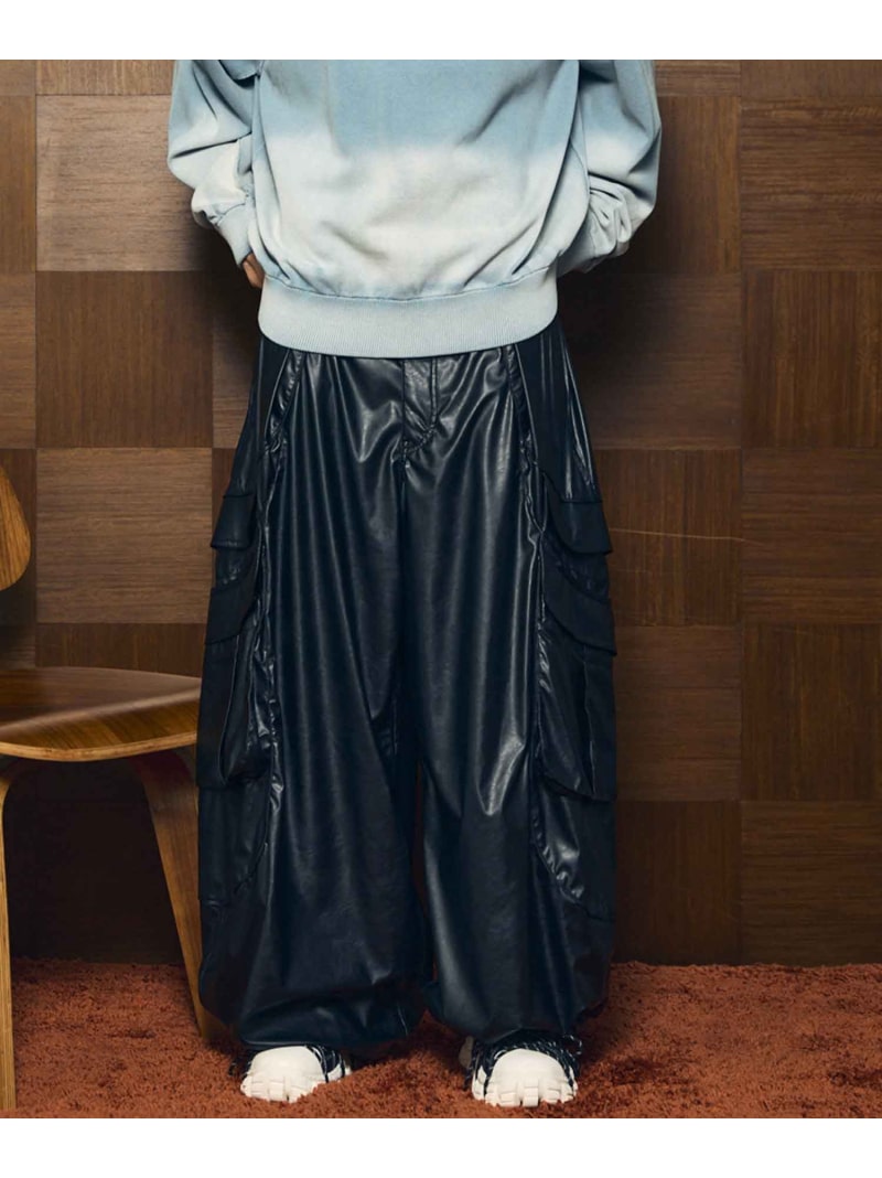 MAISON SPECIAL Curve Switching Side Pocket A Light Eco Leather Pants メゾンスペシャル パンツ カーゴパンツ ブラック ブラウン【送料無料】