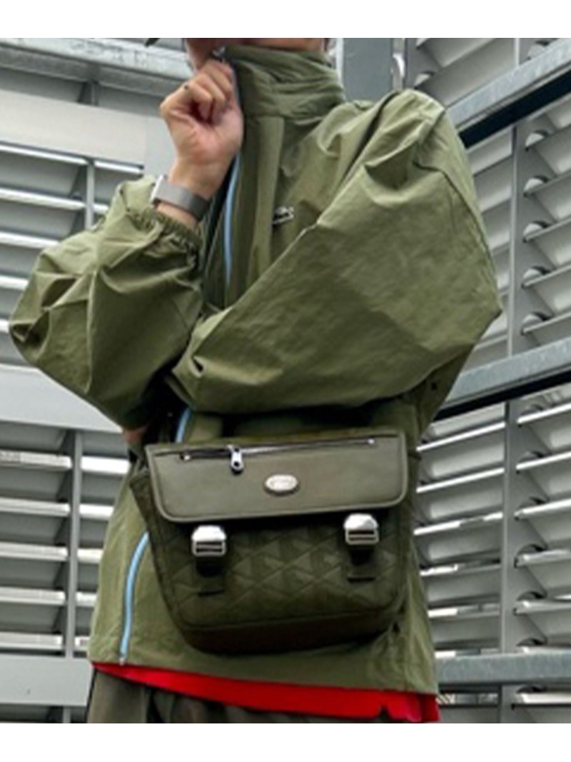【SALE／40%OFF】LACOSTE 撥水 防風 ボリュームスリーブ ナイロンジャケット / スタンドジップブルゾン ラコステ ジャケット・アウター ナイロンジャケット グリーン カーキグリーン【RBA_E】【送料無料】