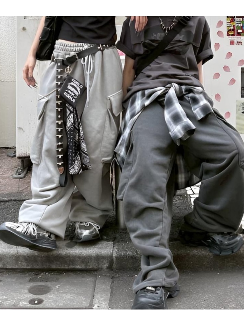 nmtc + 【nmtc +】oversized pigment sweat cargo pants ネバーマインドザエックスユー／チカシツプラス ズボン下 ジャージ・スウェットパンツ 薄墨色【貨物輸送無料】