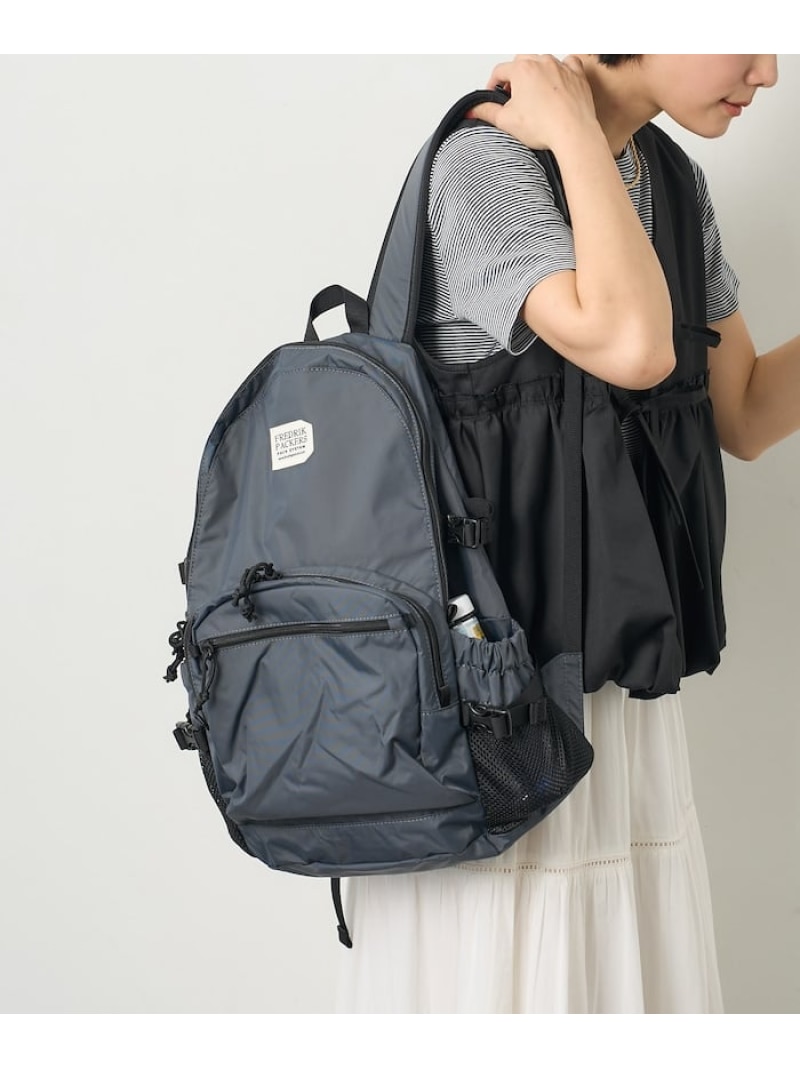 FREDRIK PACKERS ＜新色加えること＞210D DAY PACK TIPI/マザーズ背嚢/うしろ側容器に並べる フリークスストア 御徒面子 背嚢・うしろ側容器に並べる 薄墨色 黒いこと【貨物輸送無料】