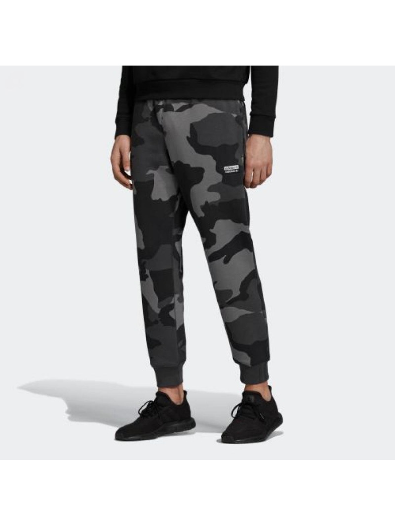 adidas originals camo sweatpants