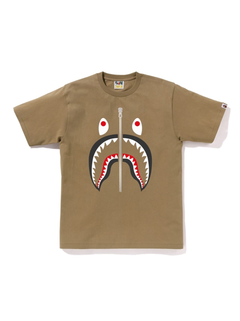 A BATHING APE SHARK TEE ア ベイシング エイプ トップス カットソー・ティーシャツ 緑であること 黄色 ベージュ 白いこと 黒いこと 青碧 薄墨色 米国海軍【貨物輸送無料】