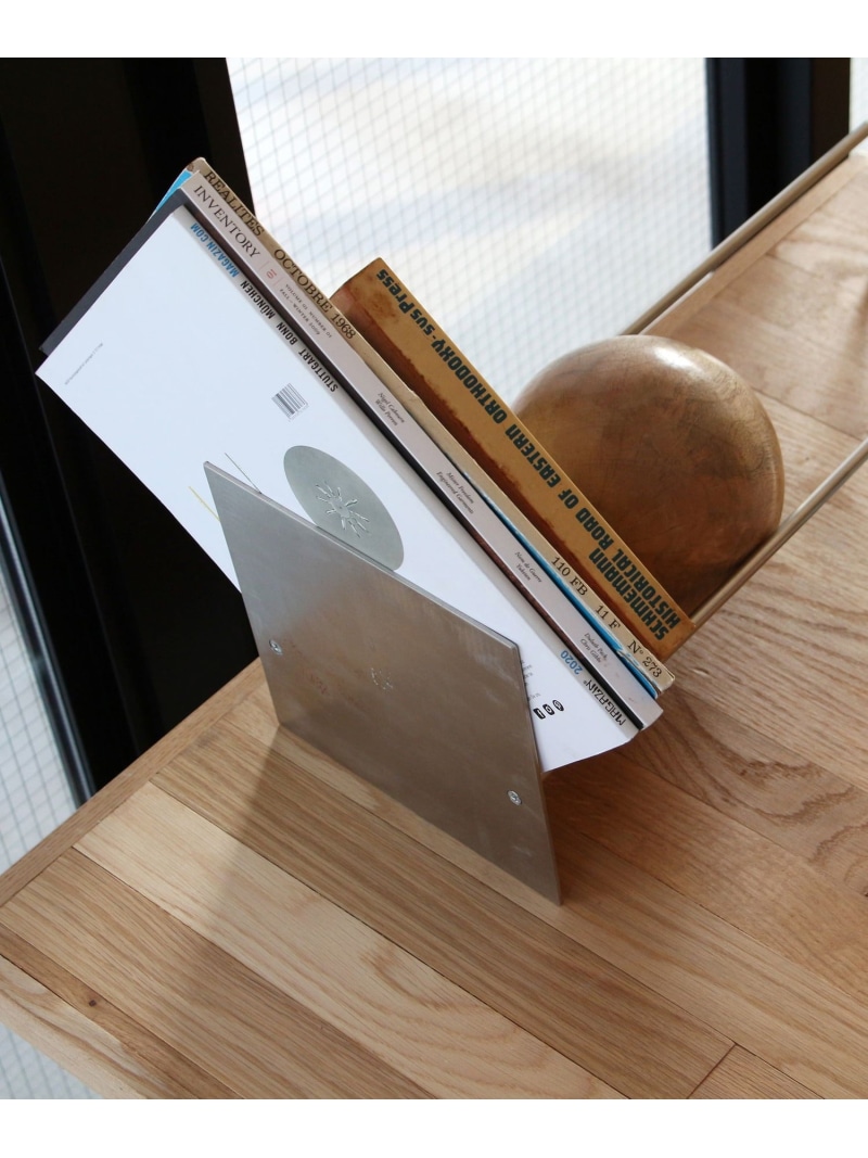 bPr BEAMS HERE by DETAIL / Slope Book End \