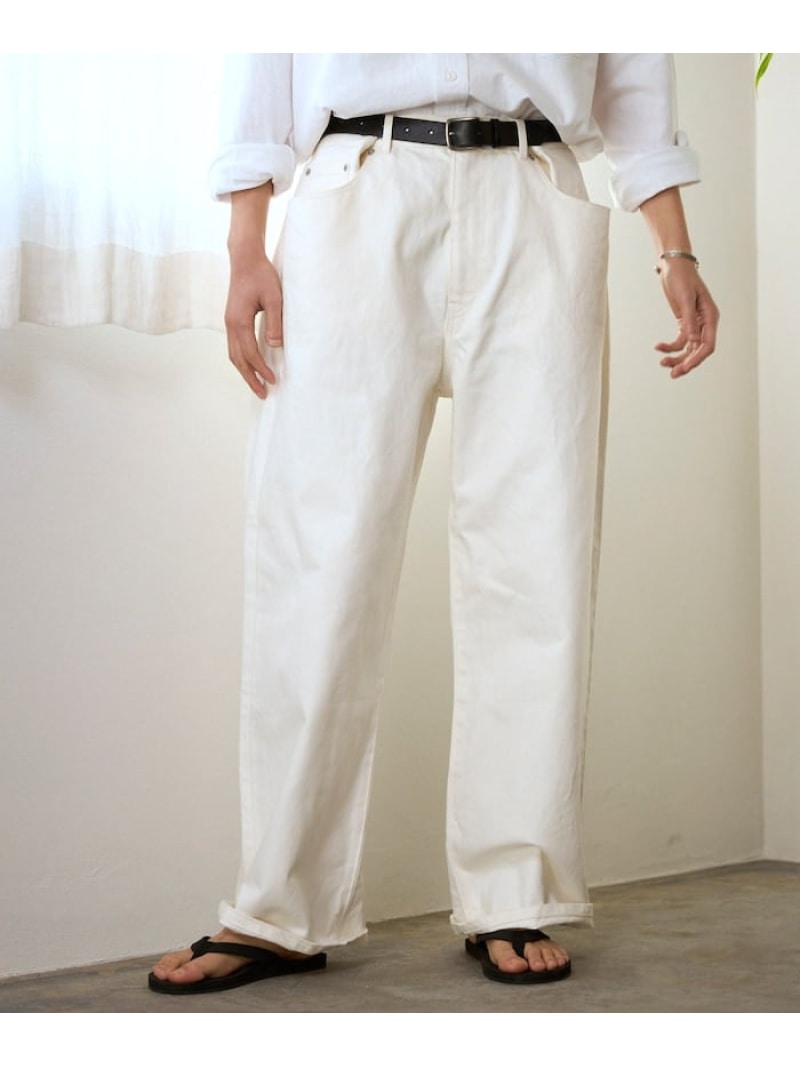 Firsthand デザイン タック ジャパンデニム / ワイドシルエット 26SS フリークスストア パンツ ジーンズ・デニムパンツ ホワイト ブルー【送料無料】｜ Fashion Men