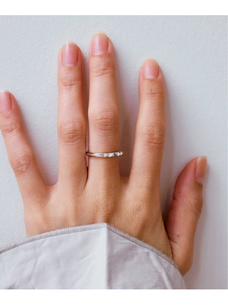 WORLDLY-WISE 【BYSMITH / バイスミス】TRIANGLE/STUDS 925 RING:輪っか ワールドリーワイズ 佩び物・ウォッチ 輪っか・指環 しろがね色【貨物輸送無料】