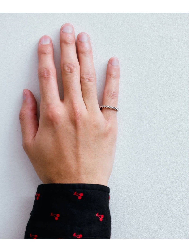 WORLDLY-WISE 【BYSMITH / バイスミス】TWIST 25粍 925 RING:輪っか ワールドリーワイズ 佩び物・ウォッチ 輪っか・指環 しろがね色【貨物輸送無料】