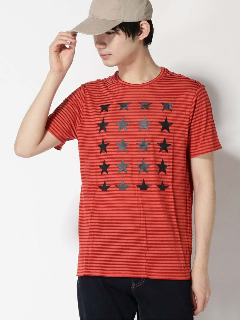 guess red tee