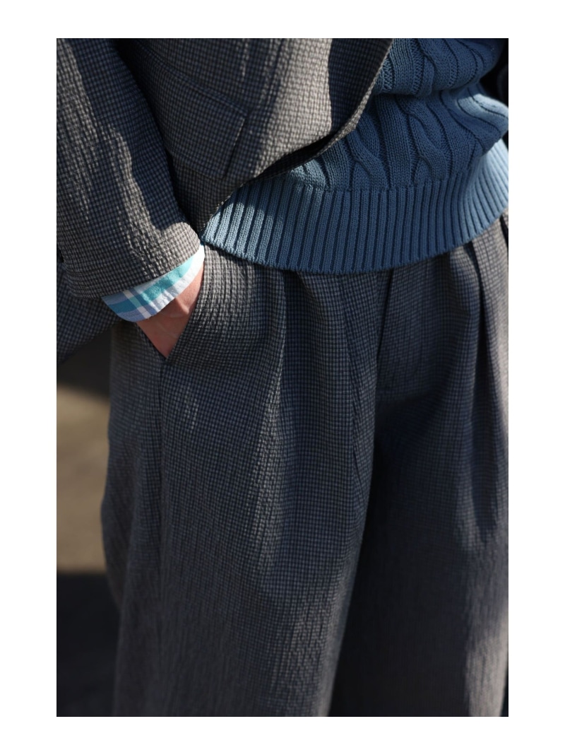 BEAMS PLUS 2 Pleats Anywhere(wear) Seersucker Plaid ビームス メン パンツ その他のパンツ グレー ネイビー【送料無料】