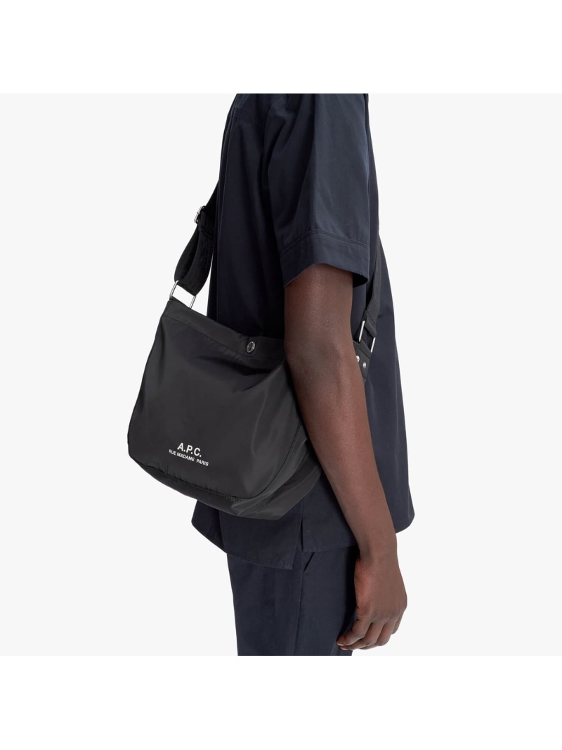 A.P.C.★メンズ ポーチ ショルダーバッグ PXAWV H61752 LZZ org.jpg