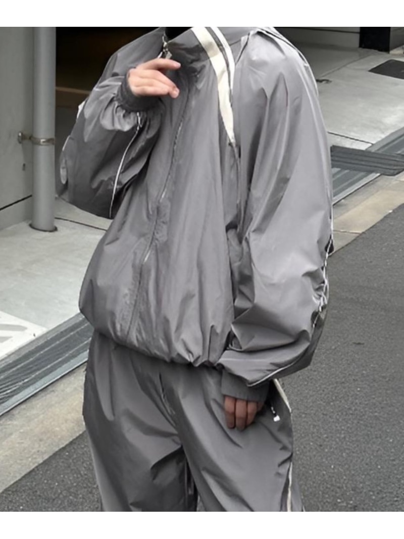 Chikashitsu + 【Chikashitsu +】set up line track jacket / ナイロンジャケット ユニセックス ネバーマインドザエックスユー/チカシツプラス ジャケット・アウター ナイロンジャケット グレー ブラック【送料無料】| Fashion Men