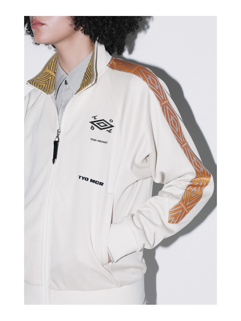 TOGA ARCHIVES Track jacket UMBRO SP トーガ ジャケット・アウター ブルゾン・ジャンパー ホワイト ブラック【送料無料】｜ Fashion Men