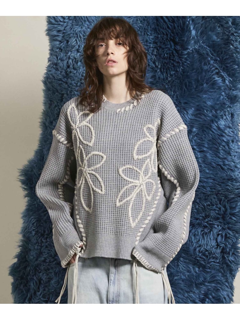 MAISON SPECIAL Oni-Waffle Flower Embroidery Prime-Over Crew Neck Knit Pullover メゾンスペシャル トップス 編み物 薄墨色 黒いこと【貨物輸送無料】