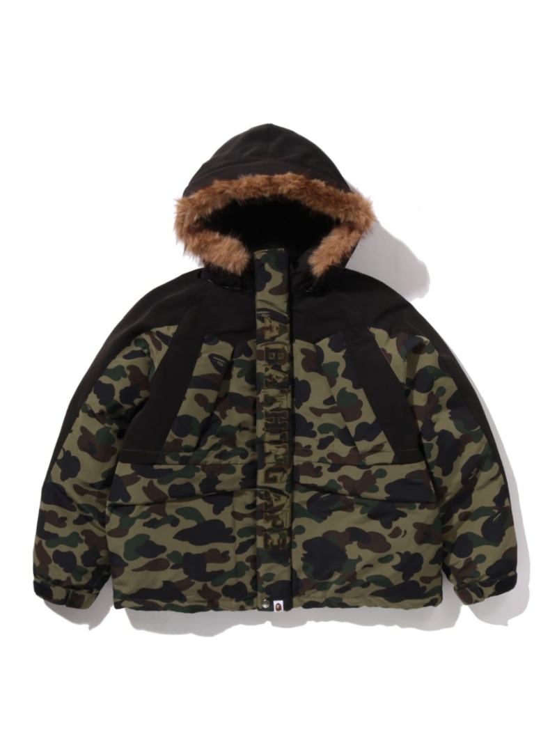 A BATHING APE 1ST CAMO SNOWBOARD DOWN JACKET ア ベイシング エイプ ジャケット・アウター ダウンジャケット・ダウンベスト イエロー グリーン【送料無料】