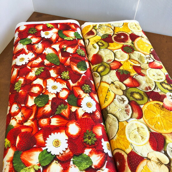 イチゴ オックス イチゴ柄<br>（単位50cm）<br><br>苺/いちご