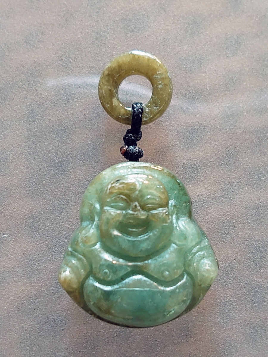 翡翠 布袋様 ペンダント 糸魚川翡翠布袋様ペンダント[T146-3118]