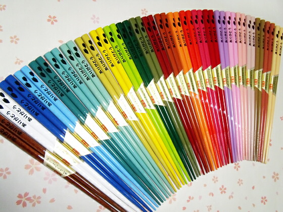結婚式のプチプレゼントに「ありがとう」のメッセージ入りワンポイント花柄のお箸25色50膳セット帯封付きOPP袋入り