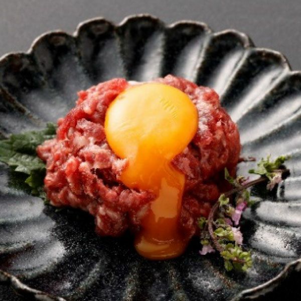 父の日 ギフト プレゼント 馬刺し 赤身ユッケ 1kg (50g×20p) ※約25人前 まとめ買い ユッケ 熊本 直送 ばさし 馬肉 馬刺 鮮馬刺し 菅乃屋 生肉 贈り物 お祝い 内祝い 誕生日 おつまみ
