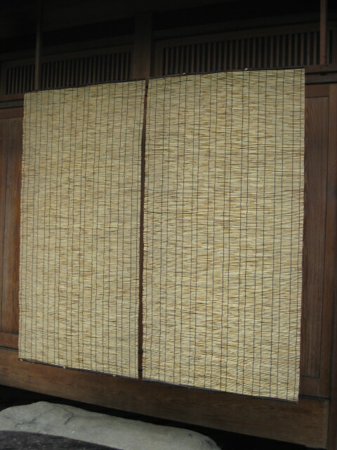 【送料無料】日除選別よしすだれ２枚組　約幅８８×高１８０ｃｍ＜サッシ用取付金具付＞日除け すだれ 目隠し スクリーン 日よけ 天然素材 シェード 軒下すだれ