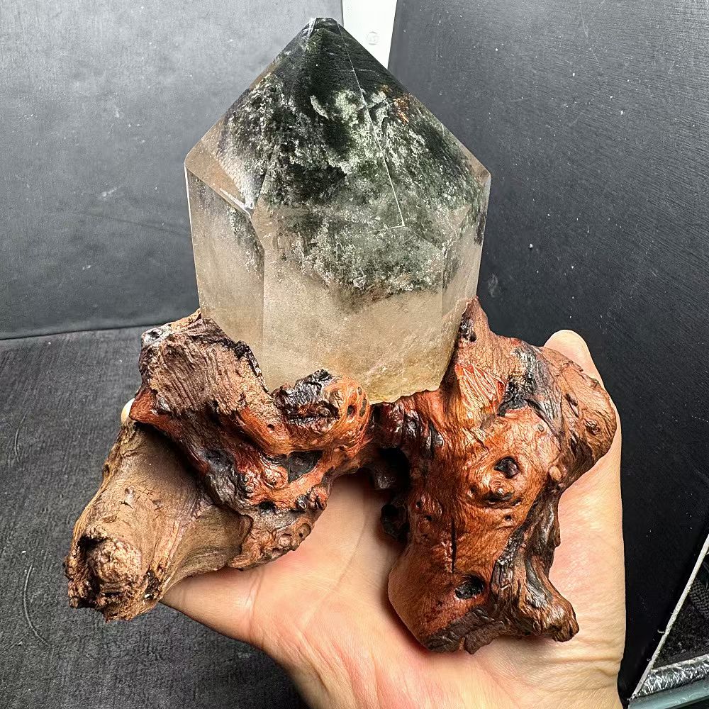 ガーデンクォーツインクォーツ六角柱レインボー☆庭園水晶ポイント☆天然石A1240 楽天市場】ガーデンクォーツ ポイント 庭園水晶 六角柱□ブラジル産