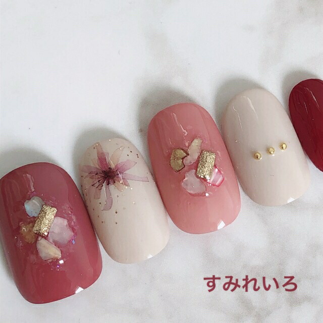 ネイルチップ デザイン つけ爪 かわいい シンプル ショート ロング シンプル プレゼント 母 Nail 冬 短い爪 小さい爪 大きい爪 ベリーショート ちび爪 付け爪 ジェルネイル パールホワイトスノーストーン盛りシルバーラメネイル すみれいろネイル 24pcsショートプレス