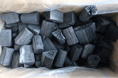 熊本黒炭10kg ×3箱—30kg(10004740)黒炭切炭、揃いカット|炭・備長炭・オガ炭 サクラ産業