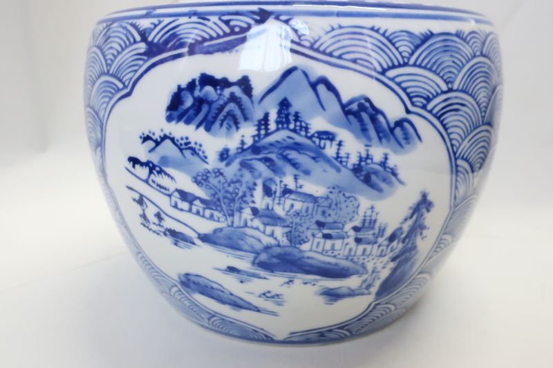 手火鉢（山水柄）