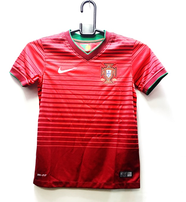 PORTUGAL #7 FIGO 2004-2006 HOME FOOTBALL SHIRT SOCCER JERSEY